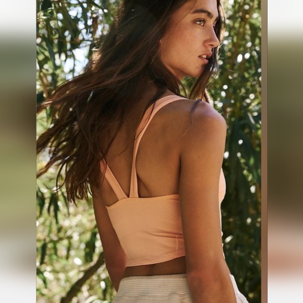 FP Movement Stellar Scoop Neck Crop Top Winter Melon Sz M/L - Picture 3 of 6